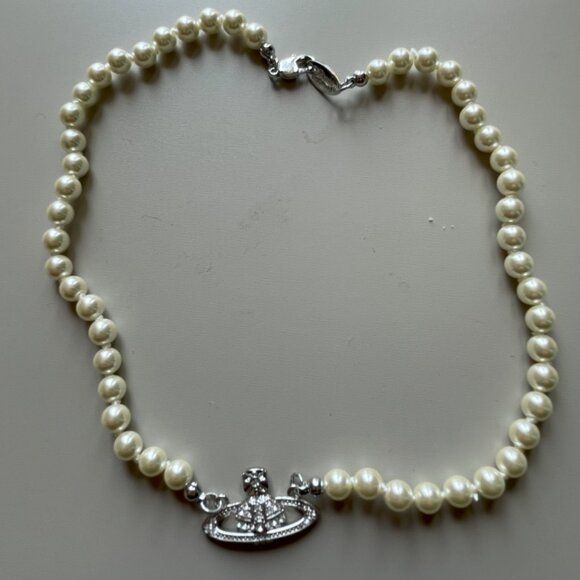 Vivienne Westwood Pearl Necklace - Picture 1 of 3